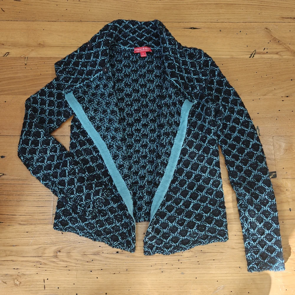 Krimson Klover Black and Blue Patterned Sweater - Picture 2 of 8